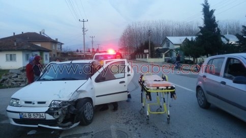 Batakköy Yolunda Kaza  3 Yaralı