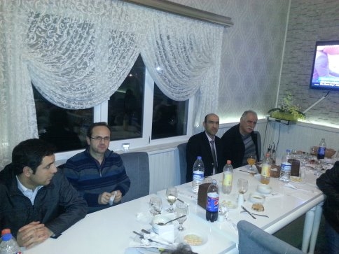 Paris'te Hoşgeldin ve Veda Yemeği 