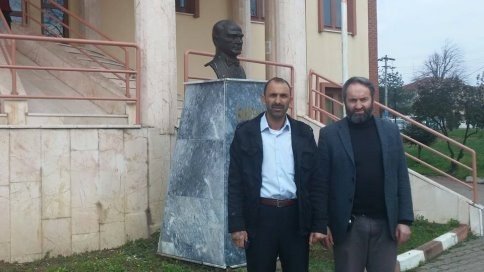 Ak Parti’ye Küfür Edince Mahkemeye Verdi