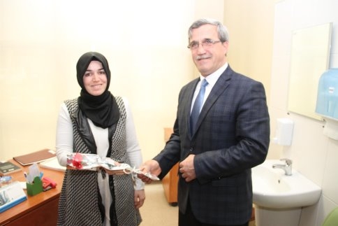 Başkan Akcan Doktorların 14 Mart Tıp Gününü Kutladı