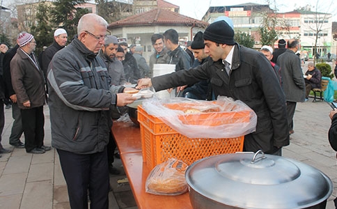 SABAH NAMAZINDA ÇANAKKALE ŞEHİTLERİ İÇİN DUALAR EDİLDİ