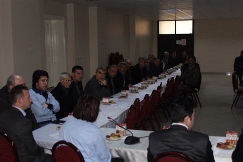 Akyazı İlçe Kaymakamı Kamuran Mustafa Bı Muhtarlarımızla İstişare Toplantısı Düzenledi. 