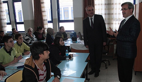 AKYAZI BELEDİYE BAŞKANI HASAN AKCAN’DAN ÖĞRENCİLERE TEOG SINAV DESTEĞİ