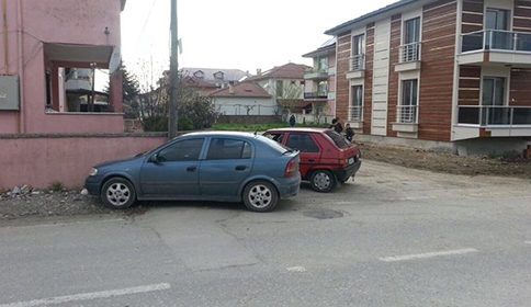 Paris İlkokulu Önünde Kaza 1 Çocuk Yaralandı 