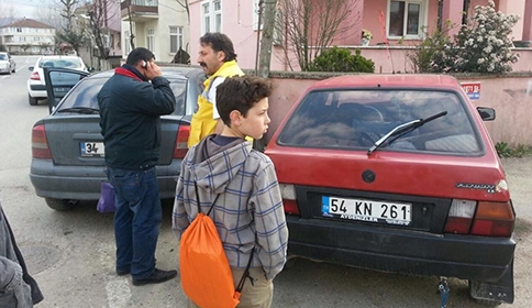 Paris İlkokulu Önünde Kaza 1 Çocuk Yaralandı 