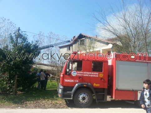 Karaçalılık'ta Çatı Yangını