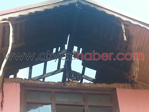 Karaçalılık'ta Çatı Yangını