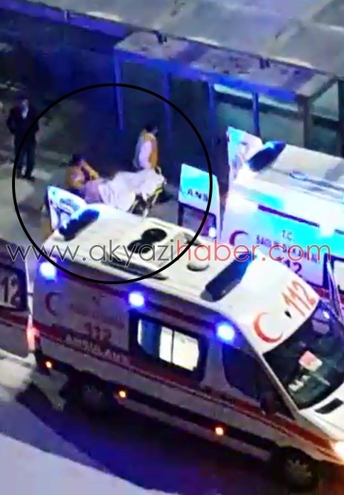 Akyazı'da meydana gelen silahlı Çatışmada 3 kişi yaralandı.