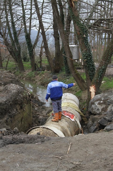 Fen İşleri Müdürlüğü Ekipleri Dört Koldan