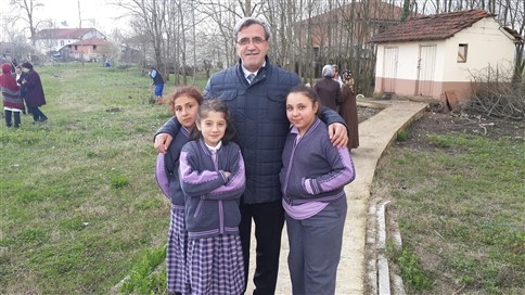 Orman Haftasında Başkan Akcan Öğrencilerle Fidan Dikti