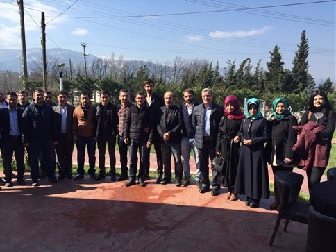 Başkan Akcan Ak Parti Gençliği İle Buluştu