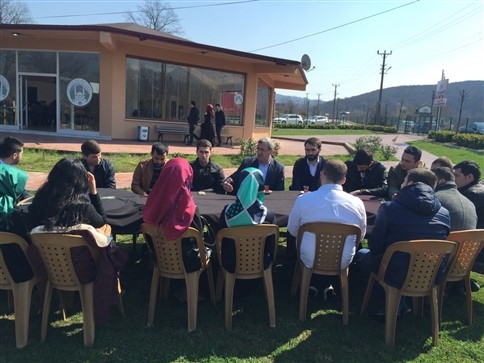 Başkan Akcan Ak Parti Gençliği İle Buluştu