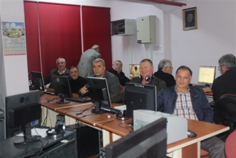 Muhtarlar Bilgisayar Kullanmasını Öğreniyor