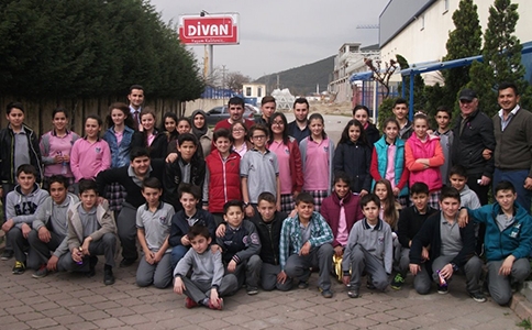 Öğrenciler Fabrikaları Gezdi