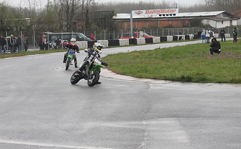 Türkiye Süpermoto Şampiyonası Akyazı Kenan Sofuoğlu Pistinde başladı