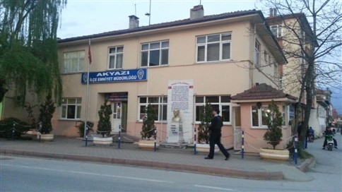 Akyazı'da Olağanüstü Güvenlik Önlemleri 