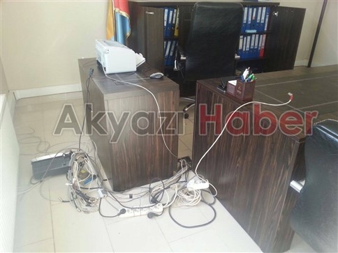 Akyazı Şehit Halil İbrahim Sert Lisesine Hırsızlar Girdi