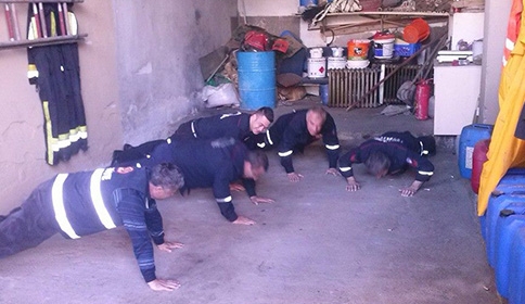 Akyazı İtfaiye Personel Spor Yaparak Güne Başlıyor