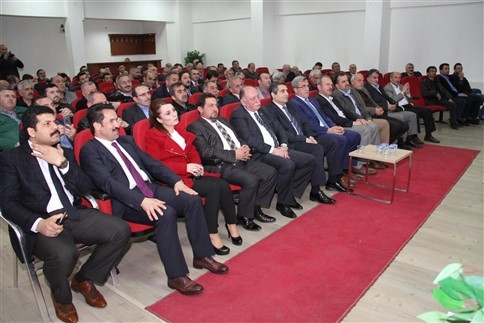 Akyazı’da Başkanlık Sistemi Tanıtım Konferansı