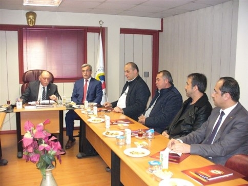 Odalardan Tek Ses Yükseldi