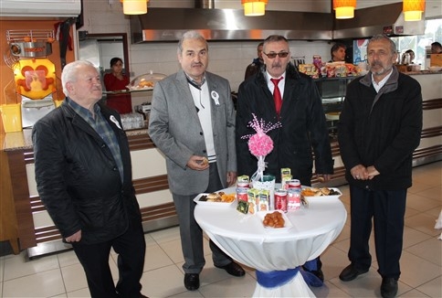 İlçe Emniyet Müdürü Murat Bal Atatürk Anıtına Çelenk Bıraktı