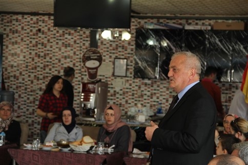 Başkan Akcan’dan Bayan Esnaflara Destek Sözü