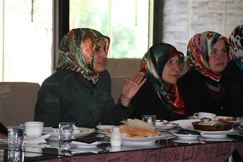 Başkan Akcan’dan Bayan Esnaflara Destek Sözü