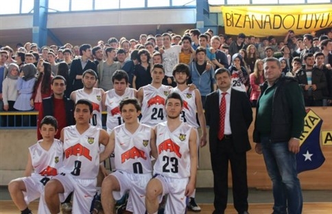 Dördüncü Sıradan Gelip Kupayı Hakkettiler