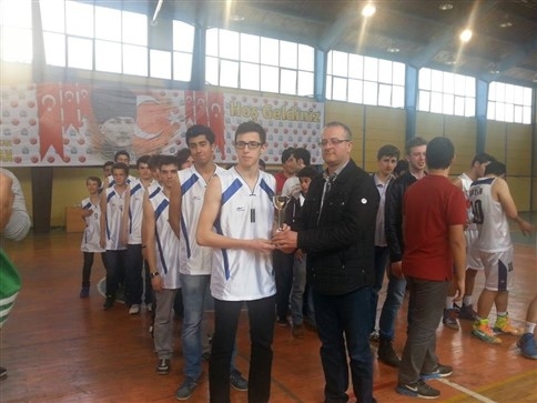 Dördüncü Sıradan Gelip Kupayı Hakkettiler