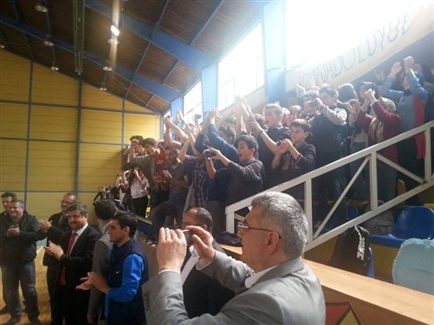 Dördüncü Sıradan Gelip Kupayı Hakkettiler