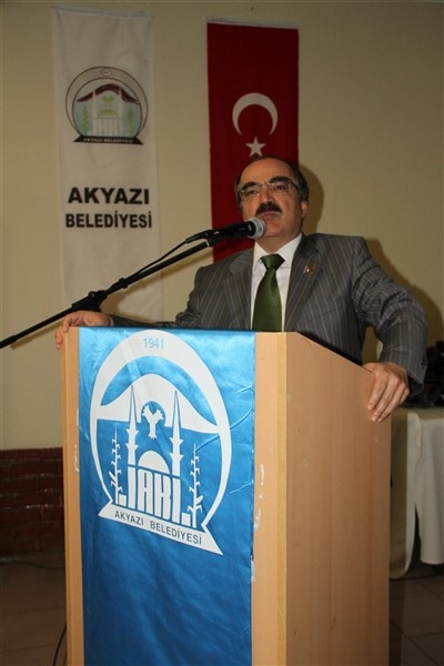 Akyazı İlçesinin Sosyo Ekonomik Kalkınabilirliği Paneli Gerçekleştirildi.