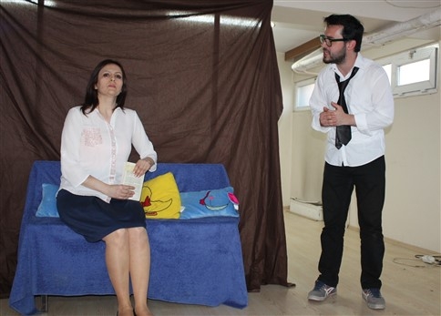 Ali’nin Bir Derdi Var Adlı Tiyatro Oyunu Öğrenciler Tarafından Yoğun İlgi Gördü