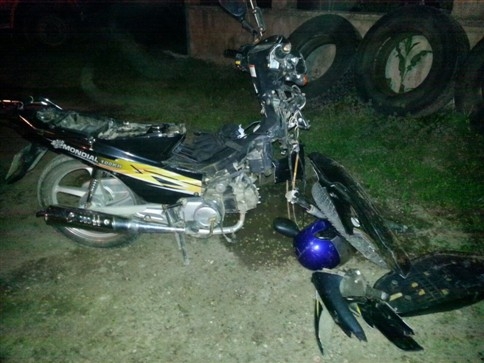 Önce Yayaya Çarptı Sonra Karşıdan Gelen Otomobille Çarpıştı 3 Yaralı
