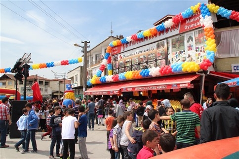 Başarısını Müşterileriyle Kutladı