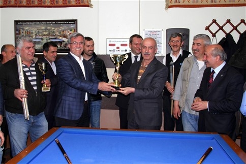 Akyazı Belediyesi  Ve Ak Belde A.Ş 4 Top Bilardo Turnuvası Yapıldı