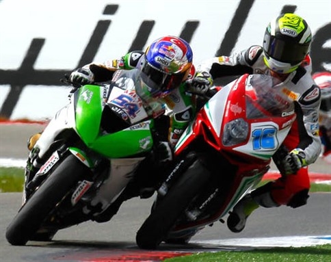 Dünya Şampiyonasında İstiklal Marşımızı Yine Okuttu