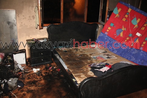 Akyazı Ömercikler Mahesinde Yangın