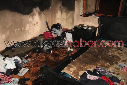 Akyazı Ömercikler Mahesinde Yangın