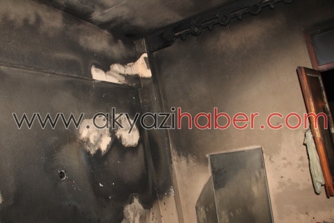 Akyazı Ömercikler Mahesinde Yangın