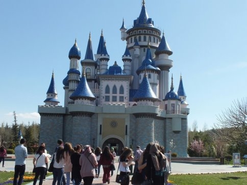 Hedefledikleri Okullar Hakkında Bilgi Edindiler