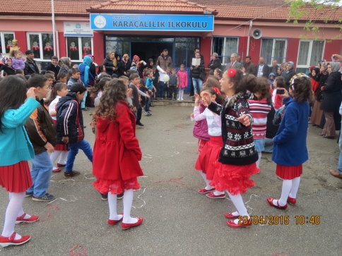 Karaçalılık İlkokulu’nda Çoşkulu Kutlama