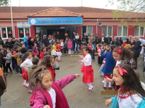 Karaçalılık İlkokulu’nda Çoşkulu Kutlama