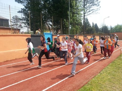 Öğrenciler Şampiyonluk İçin Koştular