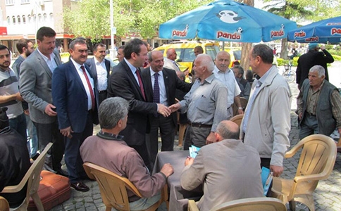 Recep Uncuoğlu Akyazı Esnafı ve Pazar yerini ziyaret etti Destek İstedi