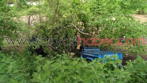 Tarım Aracıyla Şarampole Yuvarlandı 1 Ölü