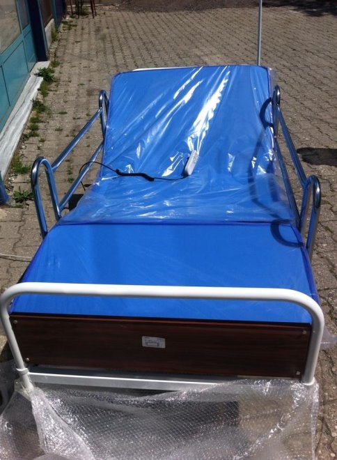 Hayırsever İş Adamı 10 Adet Hasta Yatağı Bağışladı