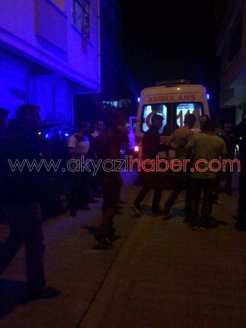 Bıçaklı Kavgada 2 Kişi Yaralandı