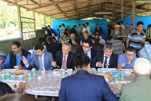 Akyazı Dokurcun Dedeler Mahesinde Hıdrellez Mevlid Okunarak Kutlandı