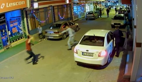 Bıçaklı Kavganın Görüntüleri Ortaya Çıktı