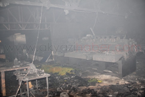 Akyazı'da Tavuk çiftliğinde yangın